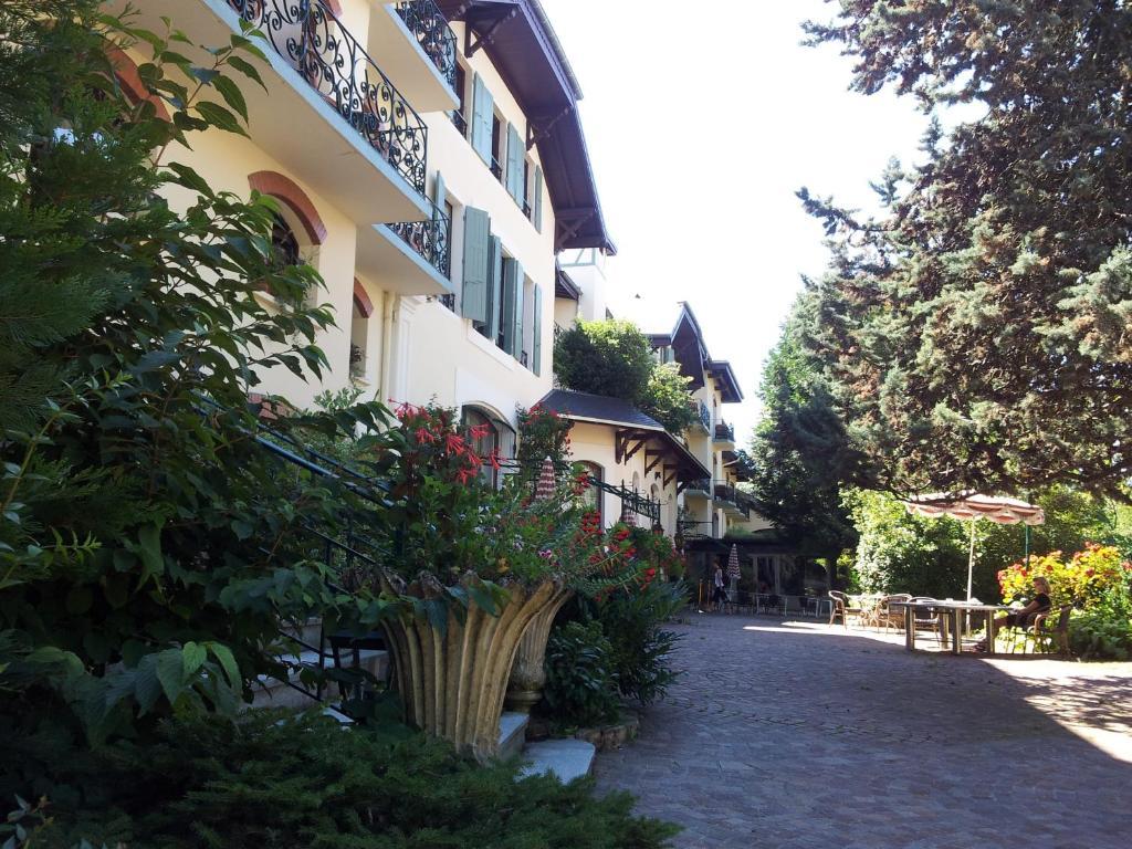 Aparthotel Aux Meubles Du Manoir Aix-les-Bains Exterior foto
